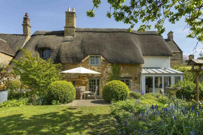 Mill Cottage, Calf Lane, Chipping Campden, Glostershire — Knight Frank