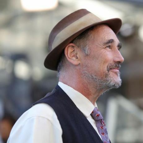 Marks Rylance apmeklē " Barbarus gaida" pirmizrādi 15. Cīrihes filmu festivāla laikā kino corso 2019. gada 29. septembrī Cīrihē, Šveicē.