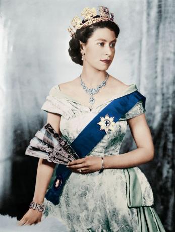 Anglijas karaliene Elizabete II