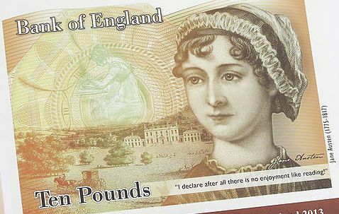 Džeina Ostina uz jaunās desmit mārciņu banknotes - 10 sterliņu mārciņas
