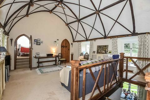 Rialton Priory - Ņūkija - Kornvola - griesti - OnTheMarket.com