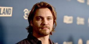 Rietumholivuda, Kalifornija, maijs 30 Luke grimes no dzeltenstounas apmeklē komēdijas centrālo, paramount tīkla un tv zemes vasaras preses dienu plkst. Londonas viesnīca 2019. gada 30. maijā Rietumholivudā, Kalifornijā, foto autors: Mets winkelmeyergetty attēli komēdijas centrālajam, paramount tīklam un TV zeme