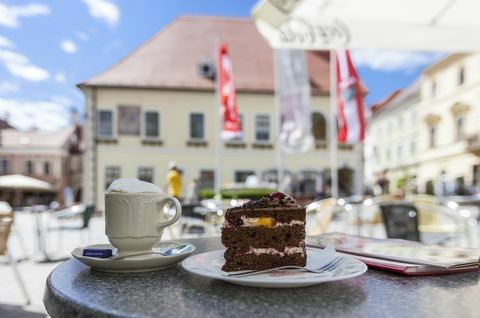 Gājēju zona Moedlingas pilsētas centrā - Austrija