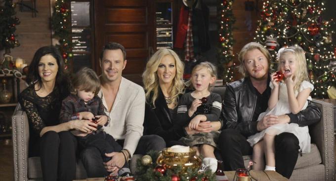 abc's 2012 quotcma country christmasquot